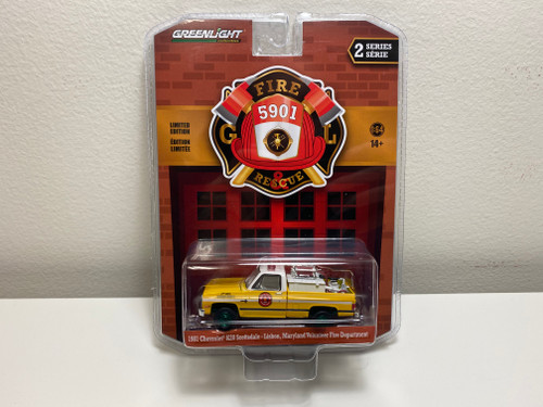 CHASE CAR 1/64 Greenlight 1981 Chevrolet K20 Scottsdale Pickup Truck Yellow with Fire Equipment and Hose and Tank "Lisbon Volunteer Fire Department" (Maryland) "Fire & Rescue" Series 2 Diecast Car Model