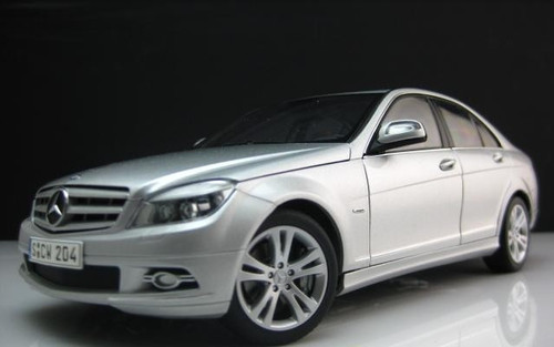 1/18 Dealer Edition Mercedes-Benz C-Class C-Klasse (Silver) Diecast Car Model