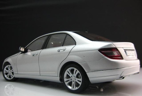 1/18 Dealer Edition Mercedes-Benz C-Class C-Klasse (Silver) Diecast Car Model