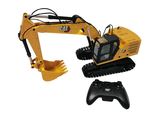 1/16 Diecast Masters CAT 320 Radio Control Excavator with Bucket, Grapple and Hammer Attachments