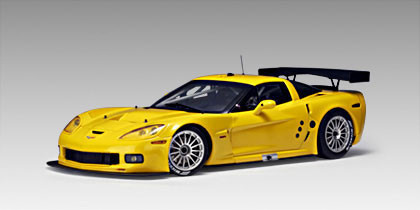自動車 AUTOart Corvette C6.R 1:18 1/18 AUTOart CHEVROLET CHEVY CORVETTE C6R PLAIN BODY VERSION