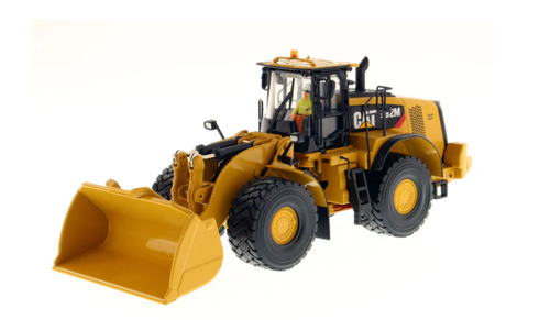 1/50 Diecast Masters Cat 982M Wheel Loader