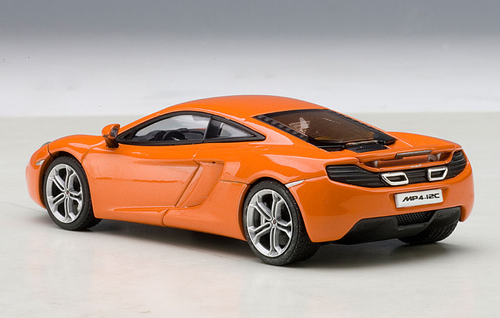 1/43 AUTOart McLaren 12C MP4-12C (Metallic Orange) Diecast Car Model