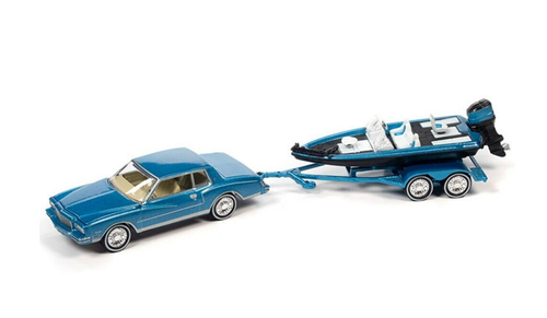 1/64 Johnny Lightning 1980 Chevrolet Monte Carlo with Bass Boat Trailer (Blue) Diecast Car Moddel