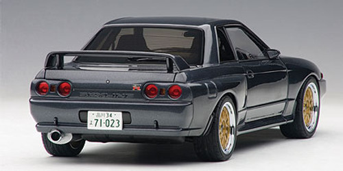 1/18 AUTOart Nissan Skyline GT-R GTR (R32) GROUP A 1990 CALSONIC