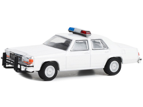 1980-1991 Ford LTD Crown Victoria Police White with Light Bar "Hot Pursuit" "Hobby Exclusive" Series 1/64 Diecast Model Car by Greenlight