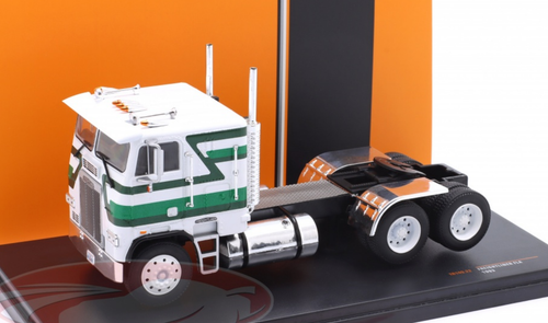 1/43 Ixo 1993 Freightliner FLA SZM Car Model