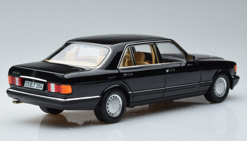 1/18 Norev 1989 Mercedes-Benz 560 SEL W126 (Black) Diecast Car Model