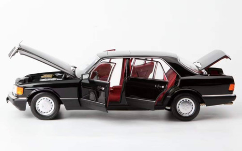 1/18 Norev 1989 Mercedes-Benz 560 SEL W126 (Black) Diecast Car
