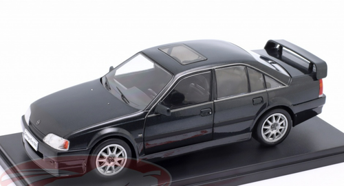 1/24 Hachette 1991 Opel Omega Evolution 500 (Black) Diecast Car Model