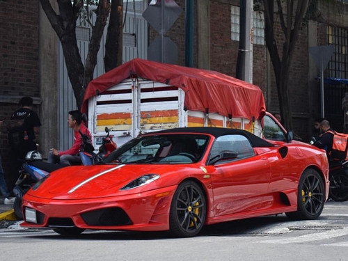 Ferrari 430 Scuderia 1:18 赤 SUPER RARE* Looksmart 1/18 Ferrari F430 Scuderia Gray Red