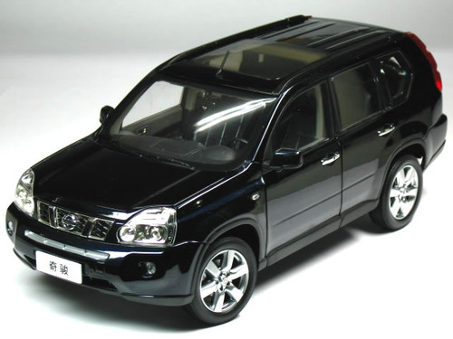 1/18 Dealer Edition Nissan Rogue X-TRAIL (Dark Blue) Diecast Car