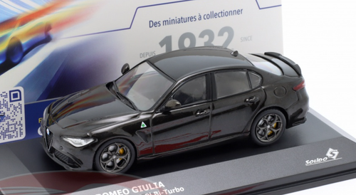 1/43 Solido 2019 Alfa Romeo Giulia Quadrifoglio (Black) Diecast Car Model