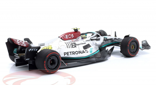1/18 Minichamps 2022 Formula 1 Lewis Hamilton Mercedes-AMG F1 W13 #44 Car Model