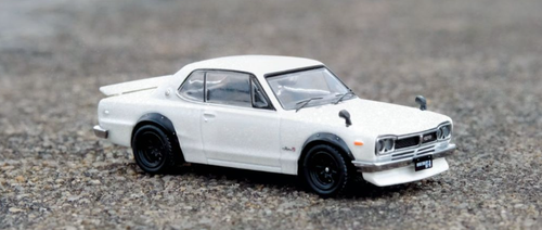 1/64 INNO NISSAN SKYLINE 2000 GT-R (KPGC10) White