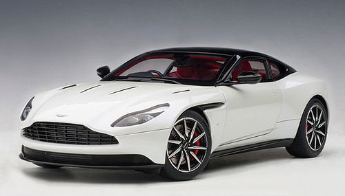 1/18 AUTOart Aston Martin DB11 RHD (Skyfall Silver Blue