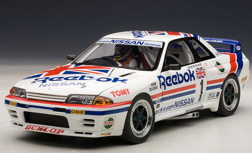 1/18 AUTOart Nissan Skyline GT-R GTR (R32) GROUP A 1990 REEBOK #1 SPECIAL EDITION (WITH DRIVER FIGURINE/DISPLAY CASE) Limited 1000 Diecast Car Model 89081