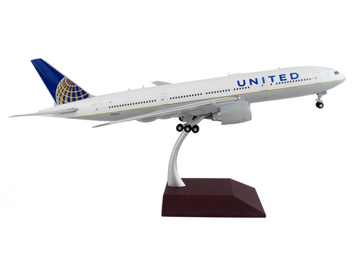 Boeing 777-200ER Commercial Aircraft "United Airlines" White with Blue Tail "Gemini 200" Series 1/200 Diecast Model Airplane by GeminiJets