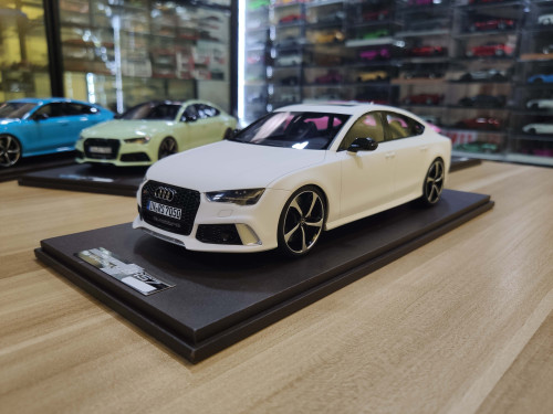 1/18 Motorhelix Audi RS7 (Matt Pearl White) Resin Car Model