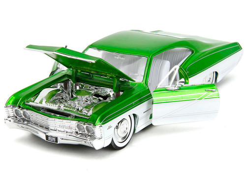 Jada 1967 シボレーインパラgolden ruby 1967 Chevy Impala 2-Door #67 Golden Ruby Diecast Model Car
