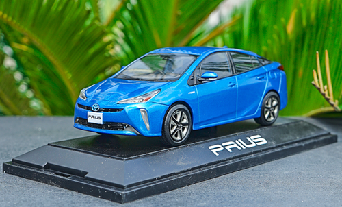 1/30 Dealer Edition Toyota Prius 4th Generation (XW50; 2015-present) (Blue) Diecast Car Model