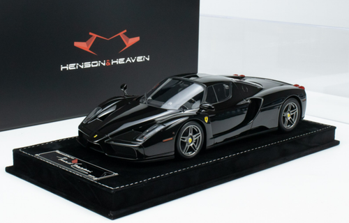 Ferrari Enzo 1:18 scale model