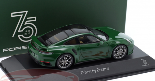 1/43 Dealer Edition 2021 Porsche 911 (992) Turbo (Irish Green) Car Model