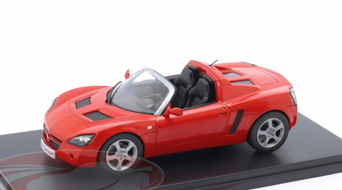 1/24 Hachette 2001 Opel Speedster (Red) Car Model