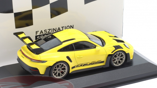 1/43 Minichamps 2023 Porsche 911 (992) GT3 RS (Yellow with Golden Wheels) Car Model