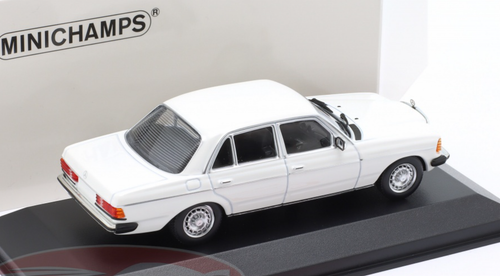 1/43 Minichamps 1982 Mercedes-Benz 230E (W123) (White) Car Model