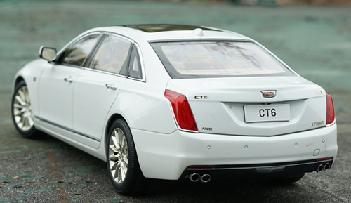 DAMAGED AS-IS 1/18 Dealer Edition 2019 Cadillac CT6 (White) Diecast Car Model