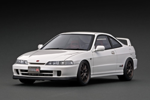 1/18 Honda インテグラ (DC2) TYPE R Red エンジン付 1:18 Honda Integra (DC2) Type R -- Red -- Ignition Model
