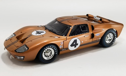 1/18 Shelby Collectibles 1967 Mercury GT40 MKII Daytona 24 Hour #4 Drivers Mark Donohue & Peter Revson Diecast Car Model