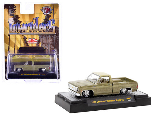 CHASE CAR 1/64 M2 Machines 1973 Chevrolet Cheyenne Super 30