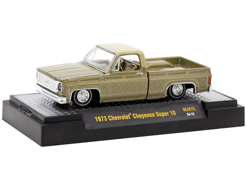 CHASE CAR 1/64 M2 Machines 1973 Chevrolet Cheyenne Super 30