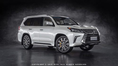 1/18 Kyosho Lexus LX570 (Black) Diecast Car Model - LIVECARMODEL.com