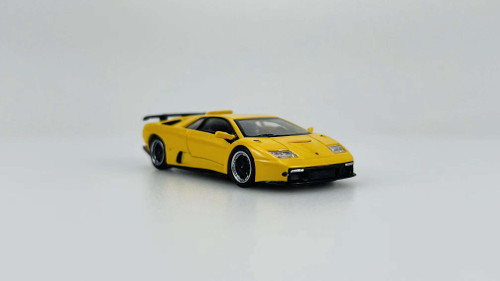 Stance Hunters 1/64 トゥクトゥク Pre-Order) 1/64 Stance Hunters SHATTSF Audi Tuk Tuk SF