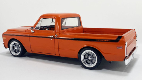 1/18 Highway 61 1969 Chevrolet C-10 Baja 1000 Truck (Red) Diecast