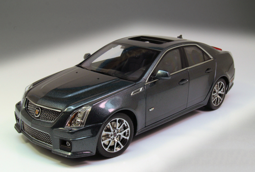 ミニカー CADILLAC CTS-V (KYOSHO) Kyosho キャディラック CTS V 1/18 シルバー KG002S