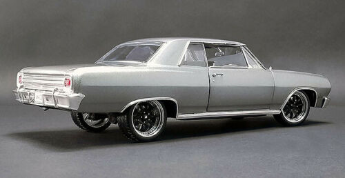 1/18 ACME The Anvil 1965 Chevrolet Chevy Chevelle (Grey) Diecast Car Model Limited 384