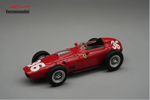 アート・デザイン・音楽 Ferrari:50 anni di innovazioni tecnologi Ferrari monograph designed by Marc Newson | Wallpaper