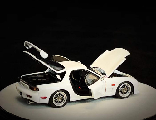 1/64 Glory Model Mazda RX Vision GT3 (Christmas Version