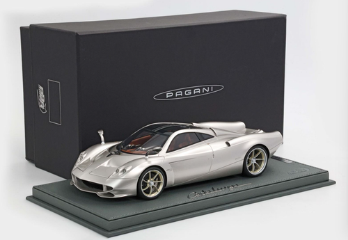 1/18 BBR Pagani Huayra Longtail (Porsche Gold Bronze Metallic) Car Model Limited 1/18 BBR Pagani Huayra Longtail (Porsche Gold Bronze Metallic) Car Model Limited
