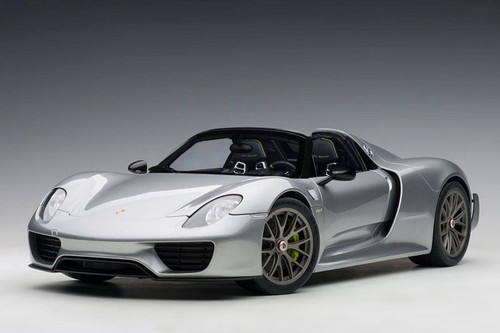 1/18 AUTOart Porsche 918 Spyder Weissach Package (Liquid Metal