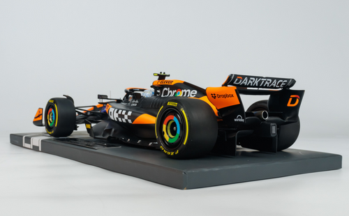 1/18 Minichamps 2024 Formula 1 Mclaren MCL38 Lando Norris #4 2nd Place Hungarian GP Car Model