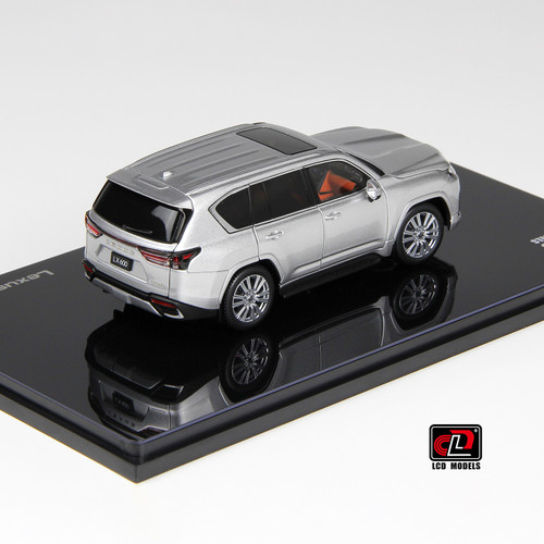 1/43 LCD Lexus LX600 (White) Full Open Diecast Car Model