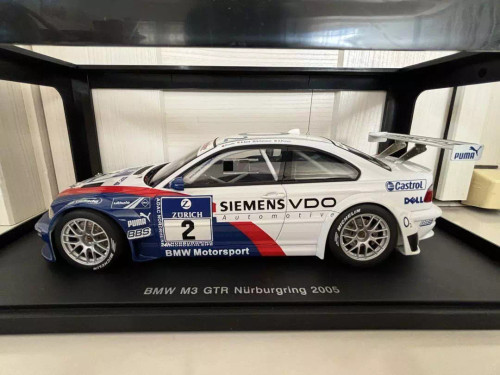 1/18 AUTOart 2005 BMW E46 M3 GTR Red Bull #11 Enclosed Diecast Car