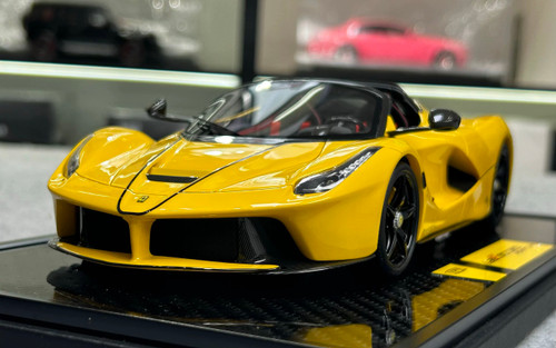 1/18 SPM Ferrari LaFerrari Aperta (Yellow) Car Model