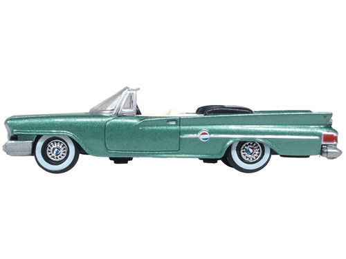 1/18 Yatming Lucky Diecast 1960 Chrysler 300F 300 F (Green