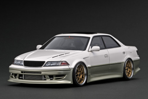 パール 1/18 Ignition Model Toyota Chaser Vertex JZX100 Mark-II